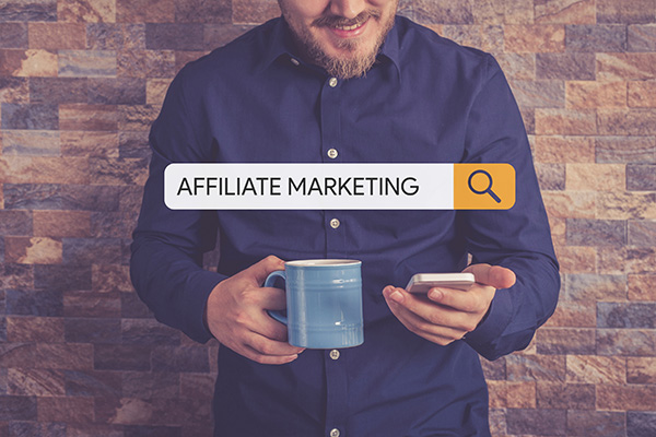 An entrepreneur starting an affiliate marketing home business